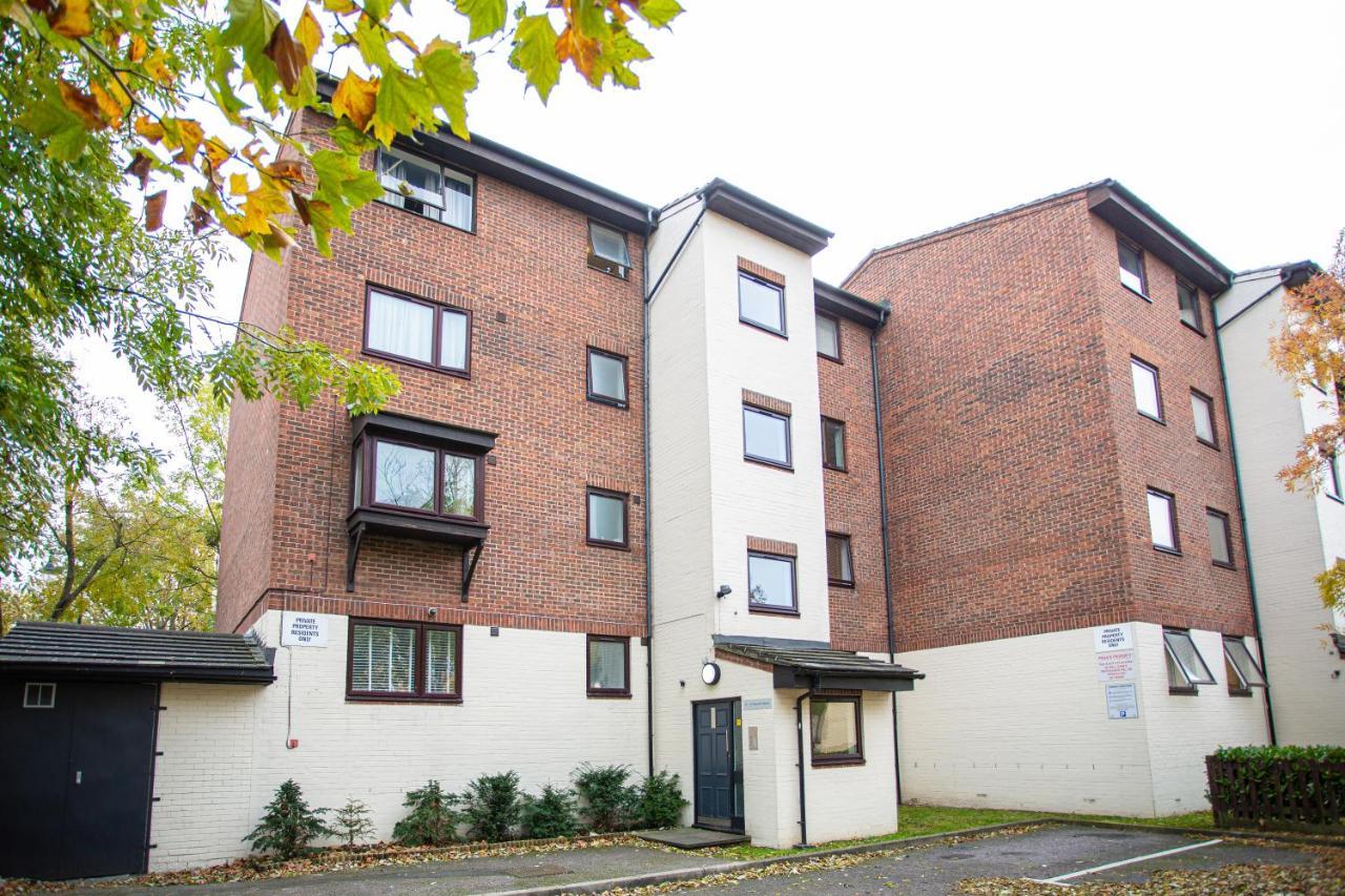 Modern Apartment Close To Central London Exterior photo